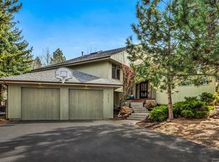 61532 W Ridge Ave, Bend, OR 97702