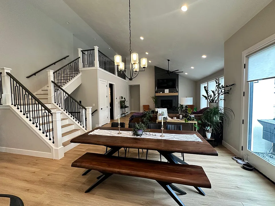 Open dinning, great room and loft.