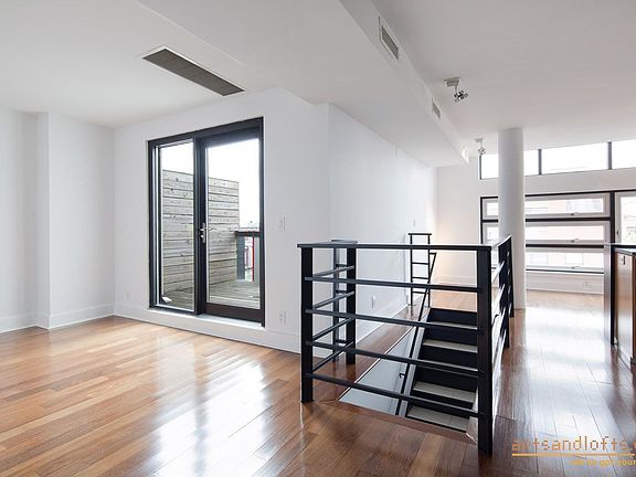 149 Huron Street Living Room