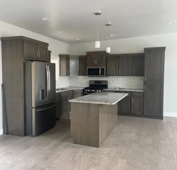 1467 Surprise Valley Rd — Photo 3