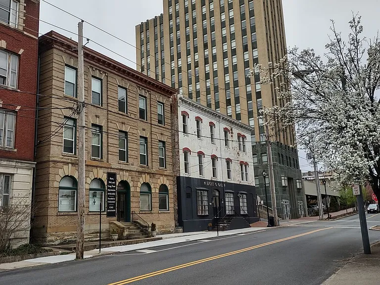 815 Church St — Photo 1