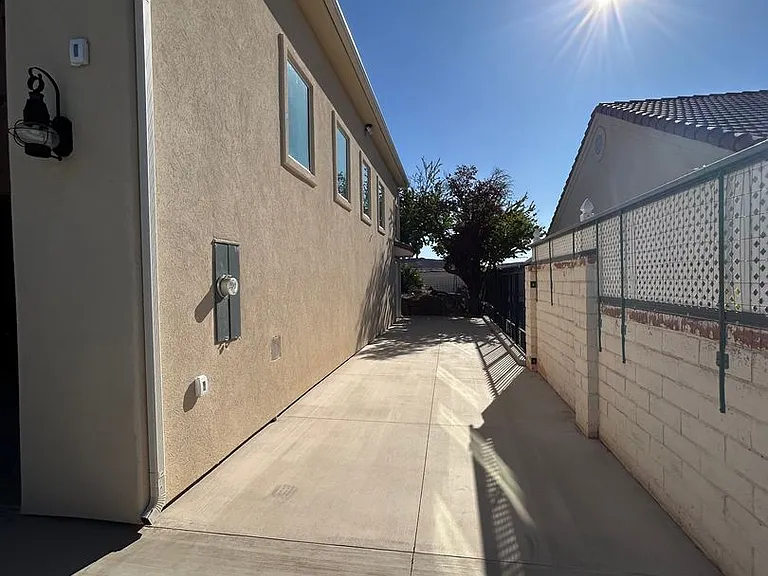 1696 N 2500 W — Photo 26