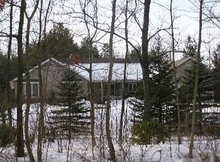 2910 65th St, Fennville, MI 49408