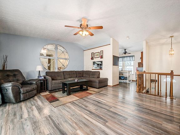 4th image of 5632 Chesterview Dr