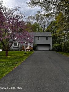 11 Arbor Lane, Clifton Park, NY, 12065