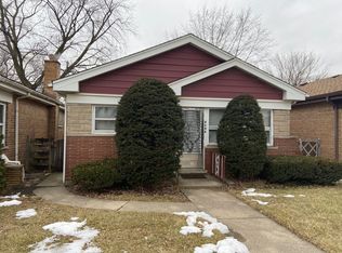 4548 Warsaw Ave, Lyons, IL 60534