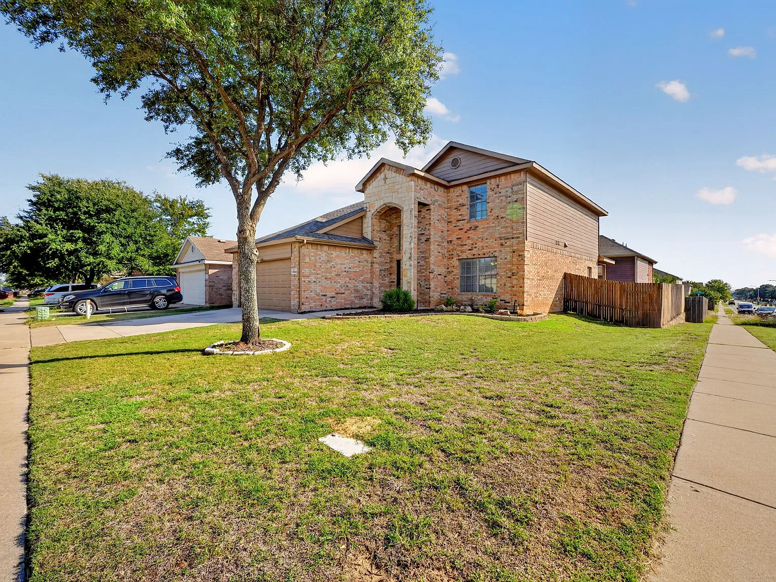4 bed, 2624 sqft, $2,850 — Photo 2