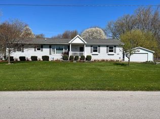 392 River Rd, Bay City, MI 48706