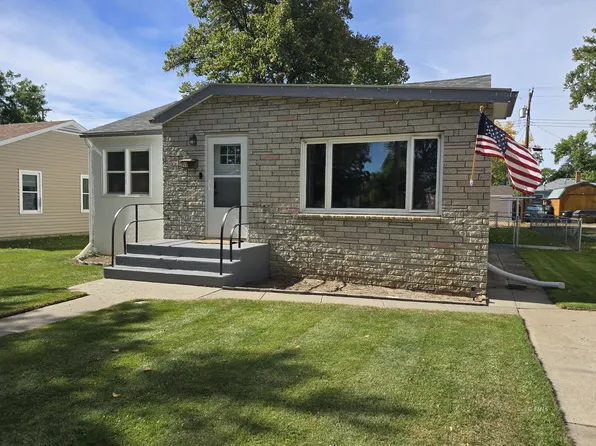711 S Merriam Ave, Miles City, MT 59301