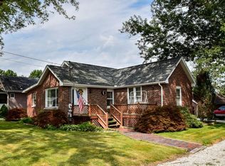 656 Cherry St E, Canal Fulton, OH 44614