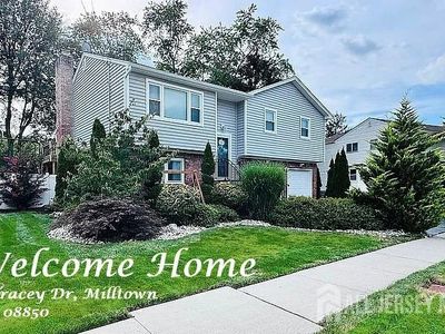 6 Tracey Dr, Milltown, NJ, 08850