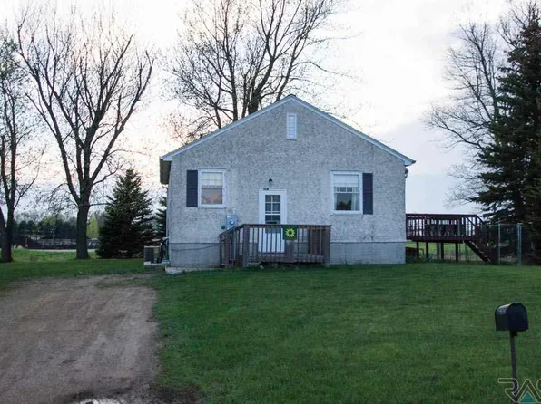 401 Tessa Ave, Hartford, SD 57033