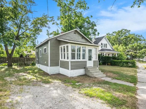 1915 Terrace St, Muskegon, MI 49442