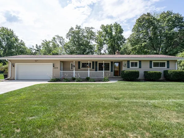12241 Parkview LANE, Hales Corners, WI 53130