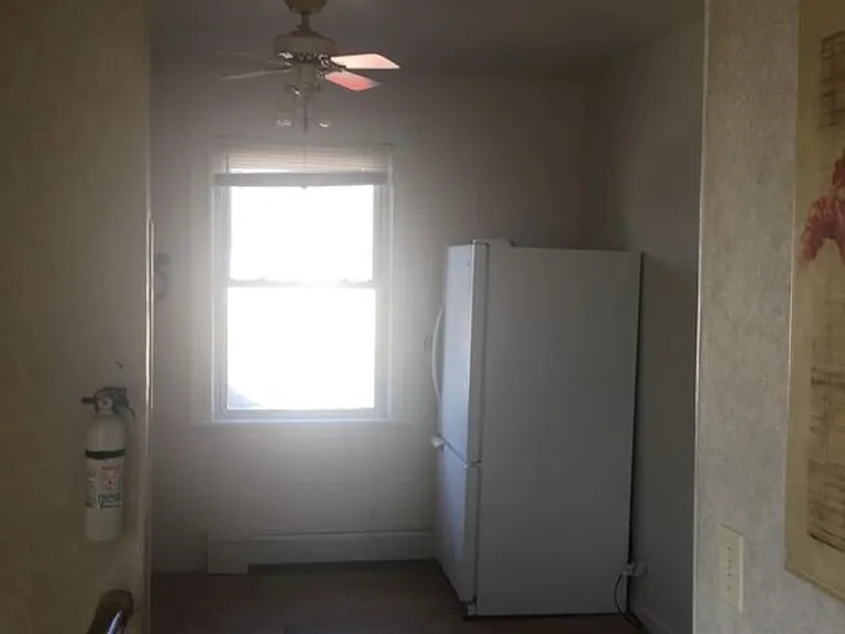 14 Pine St #2 — Photo 8