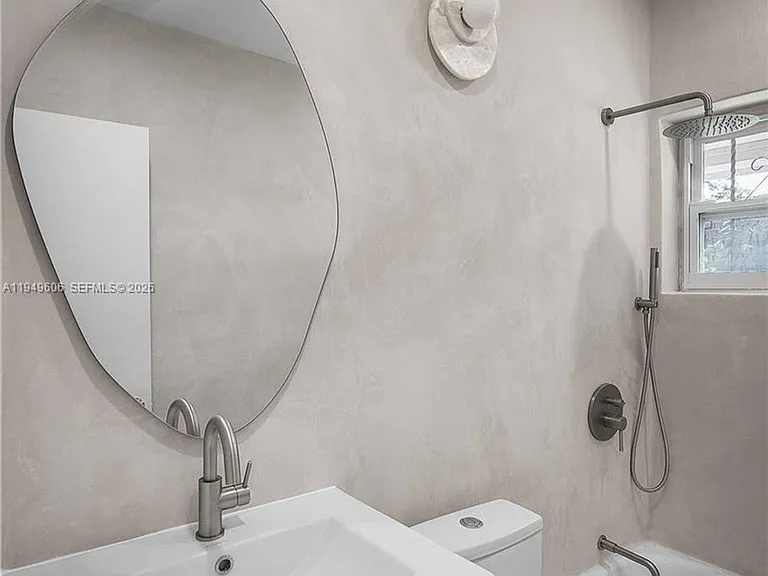 8031 NW 12th Ct — Photo 11