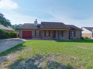 5046 Waterford Dr, Fayetteville, NC 28303