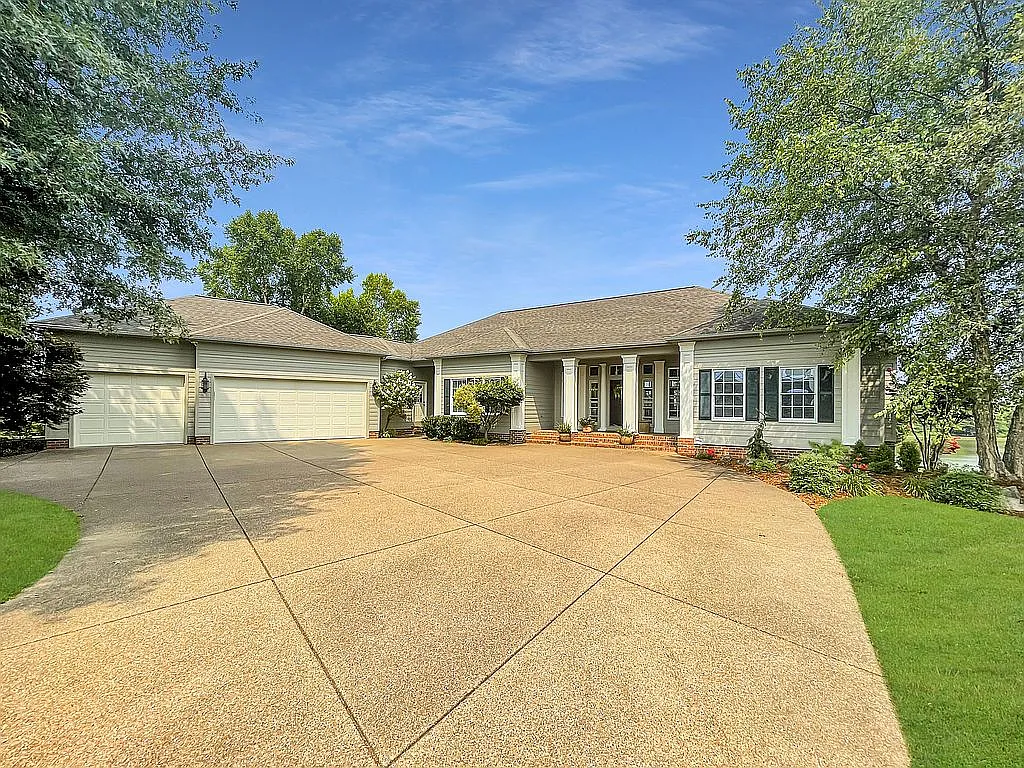 4388 Frame Rd photo 1