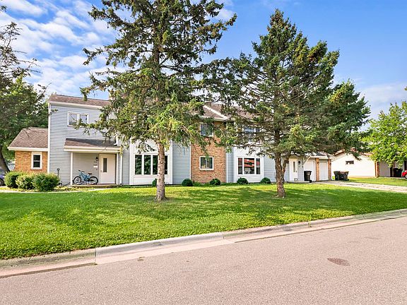 2nd image of 540-546 Seminole Way