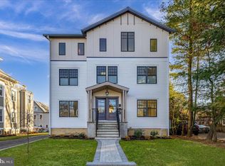 37 Wiggins St #2, Princeton, NJ 08540