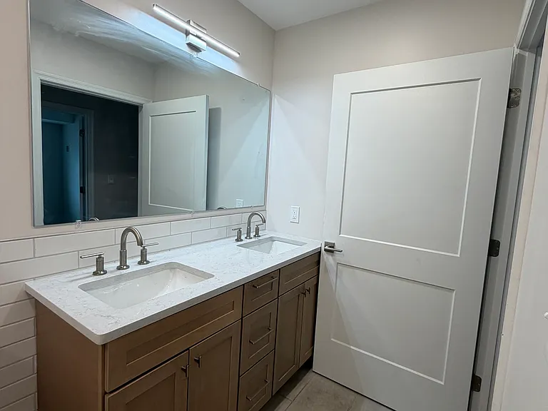 111 S Blakely St #2 — Photo 7