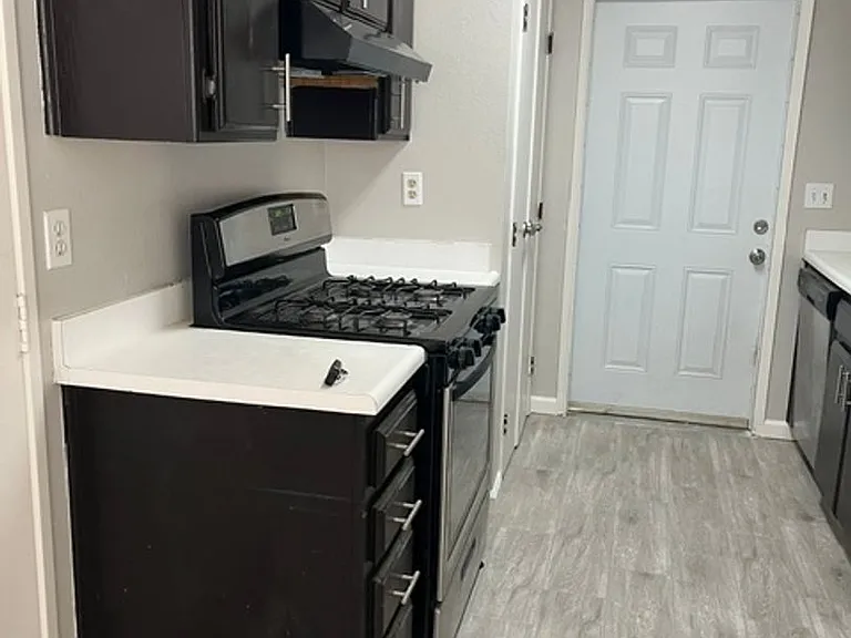 3007 Brookside Dr #A-D — Photo 3