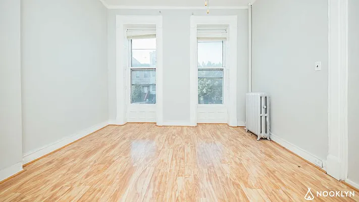 Rented by Nooklyn NYC LLC | media 8