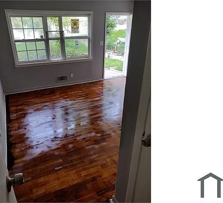 5 bed, 2200 sqft, $1,990 — Photo 3