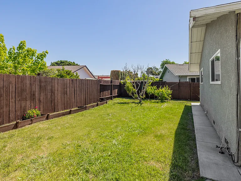 2449 Almaden Blvd #1 — Photo 4