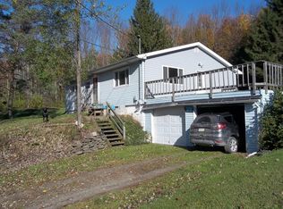 1071 Peck Hill Rd, New Milford, PA 18834