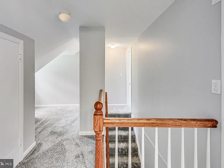 6641 Barrett Rd — Photo 24