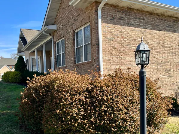 2119 Zion Dr, Sevierville, TN 37862