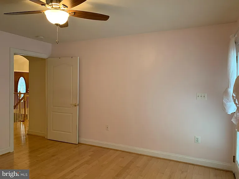 10701 Whispering Way — Photo 17