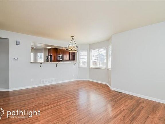 4th image of 7161 Cliffrose Dr