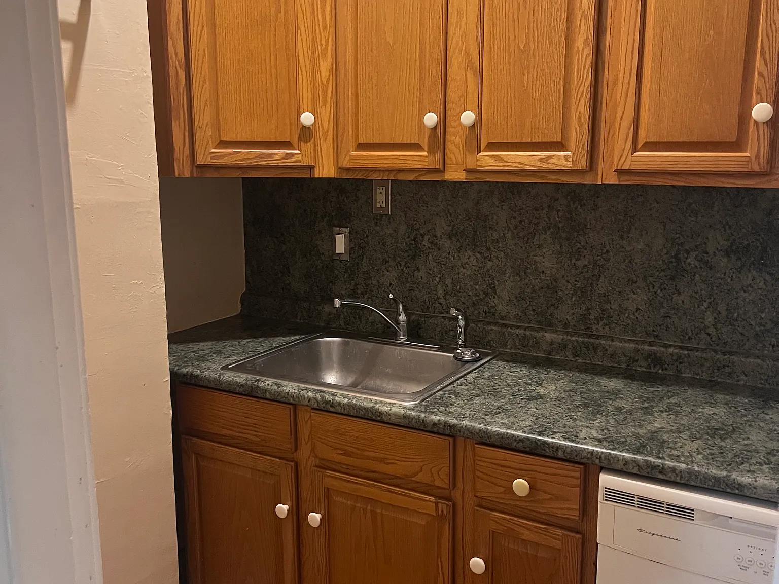 1 bed, $1,800 — Photo 2