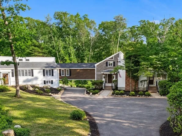 185 Ash St, West Newbury, MA 01985