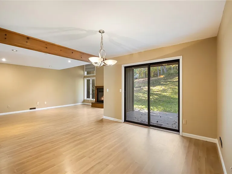 17 Jarvis Dr — Photo 8