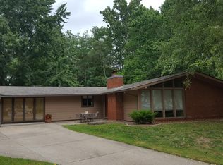 1737 W Governor St, Springfield, IL 62704