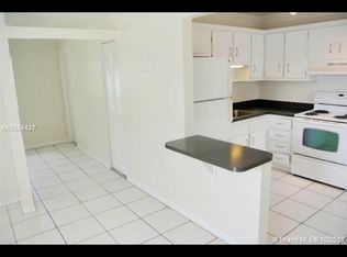 2829 Van Buren St, Hollywood, FL 33020