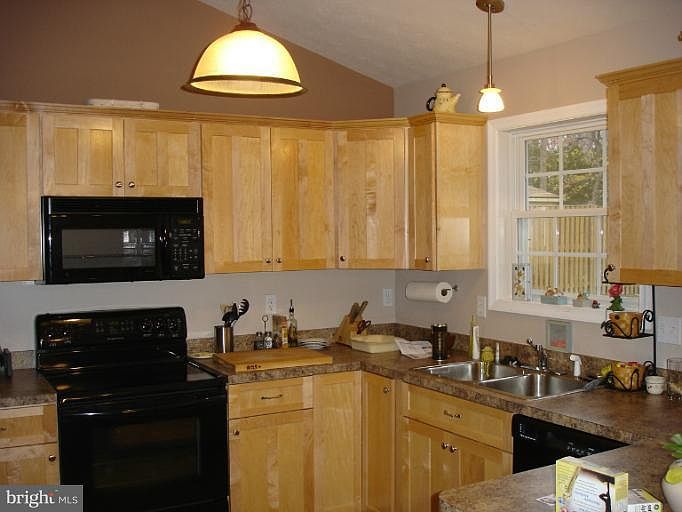 2nd image of 45880 Buck Hewitt Rd