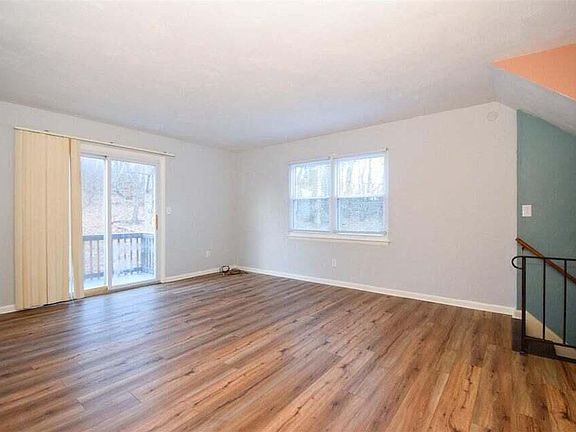 3rd image of 1736 Elbert Dr