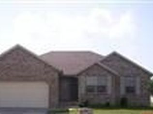 571 S Canterbury Ln, Nixa, MO 65714
