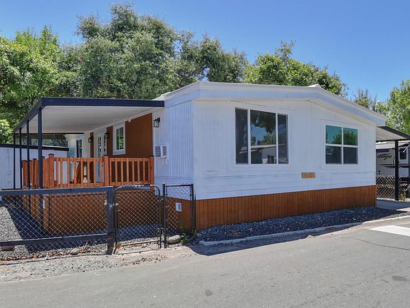 3rd image of 3632 Ohio Ln #67