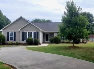 508 Veterans Dr, Elon, NC 27244