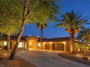 606 Valencia Dr, Boulder, NV 89005