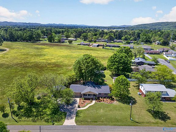 2nd image of 2746 Lister Ferry Rd