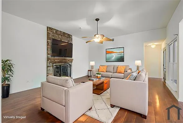 3 bed, 1726 sqft, $2,500 — Photo 3