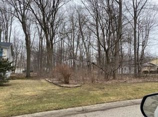 5104 Shady Oak Trl, Flint, MI
