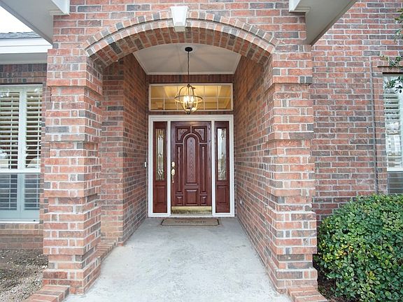 2nd image of 3006 Callaway Dr