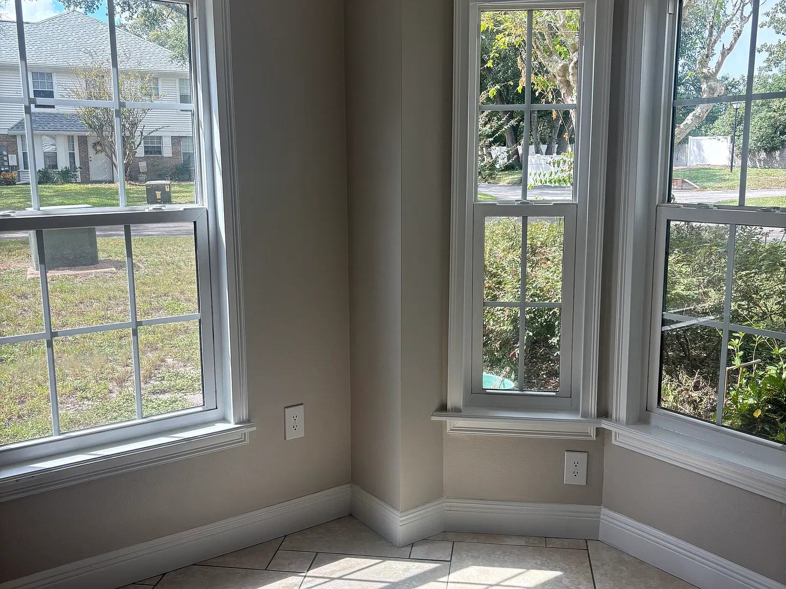 1 bed, 892 sqft, $1,750 — Photo 4